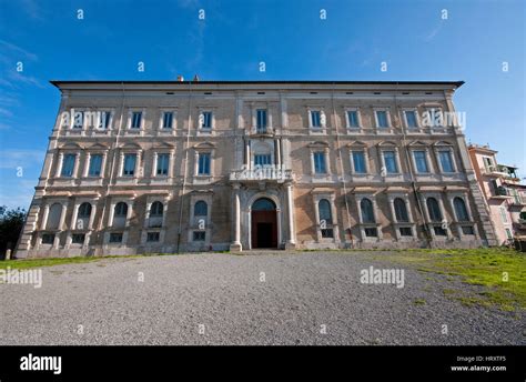 Palazzo Sforza Cesarini 